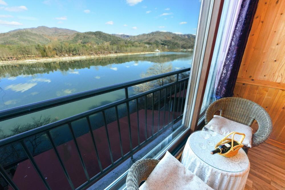 Moonlight Blue Pension Капхьон Екстериор снимка
