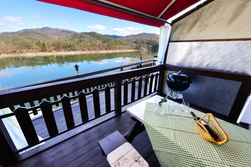 Moonlight Blue Pension Капхьон Екстериор снимка