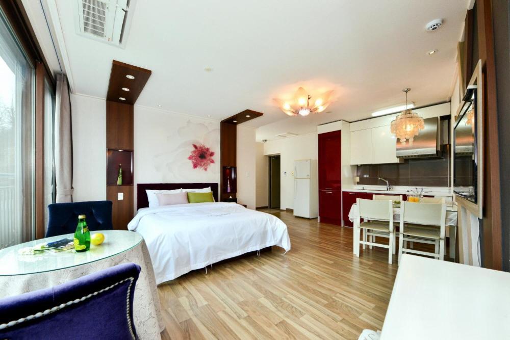 Moonlight Blue Pension Капхьон Екстериор снимка