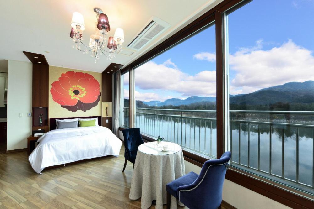Moonlight Blue Pension Капхьон Екстериор снимка