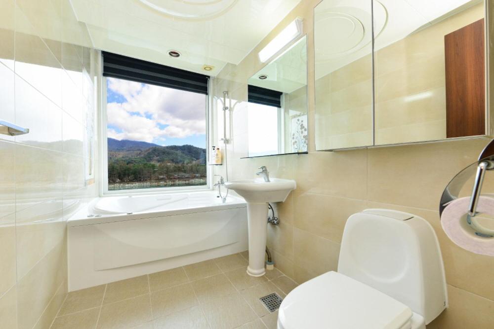 Moonlight Blue Pension Капхьон Екстериор снимка